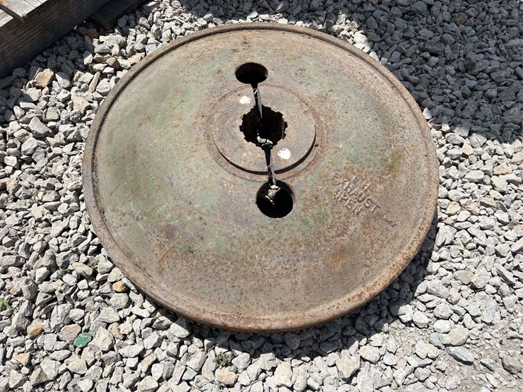 john-deere-model-g-flywheel-image-1