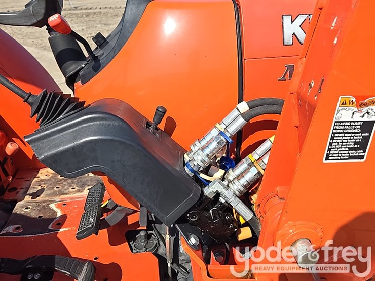 2017-kubota-mx5100-image-37