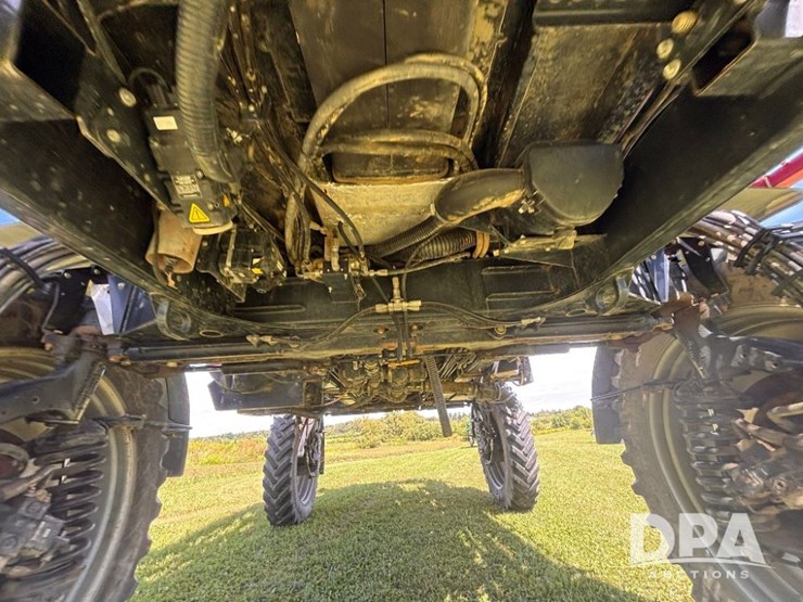 2019-case-ih-patriot-4440-image-26