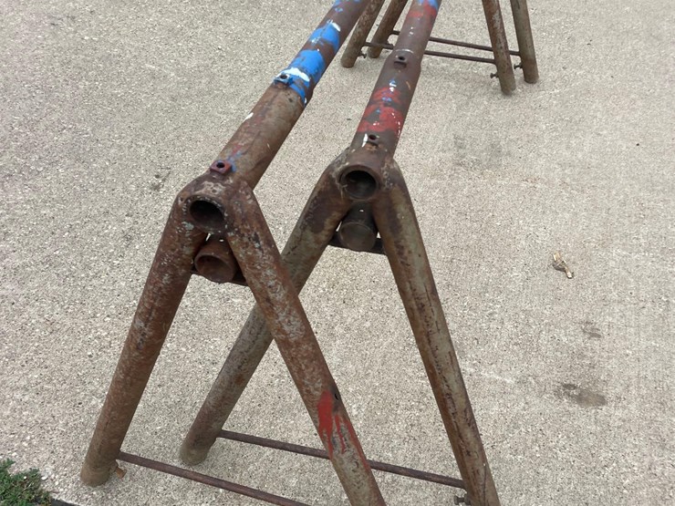 2-5-1/2ft-metal-saw-horses-image-3