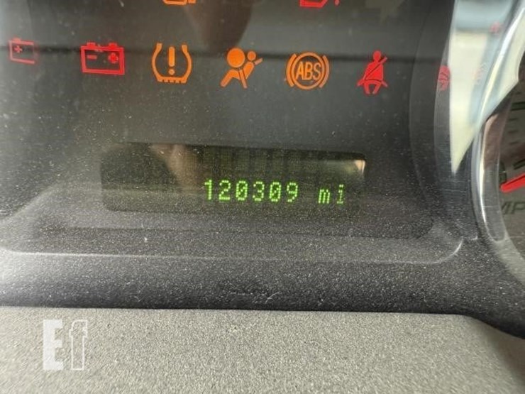 2010-ford-edge-image-10