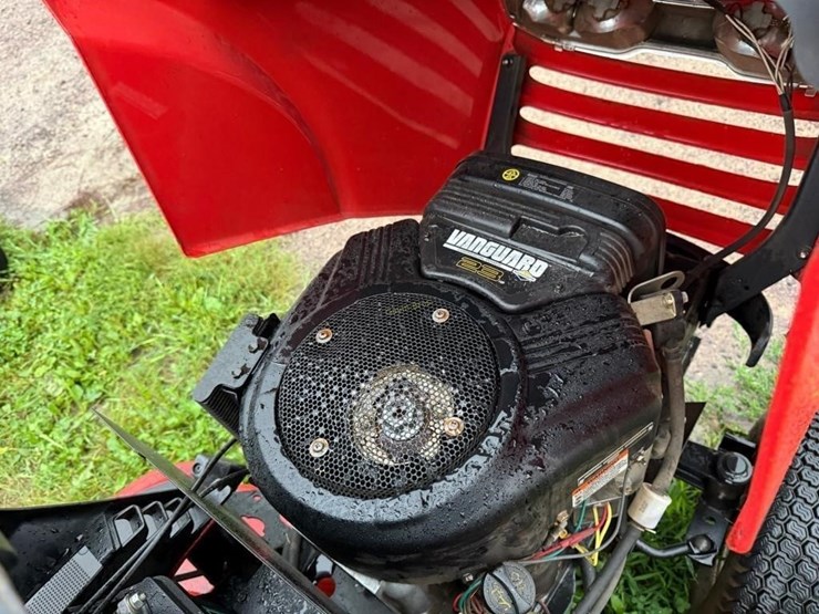 simplicity-conquest-23hp-lawn-mower-image-7