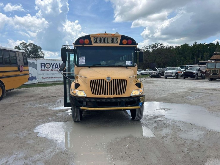 2009-ic-corporation-pb105-school-bus-image-20