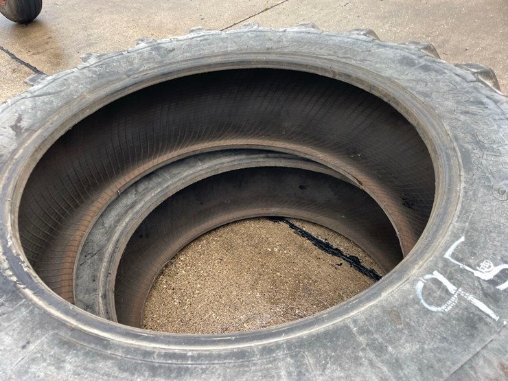 2-michelin-380/85r34-tractor-tires-image-7