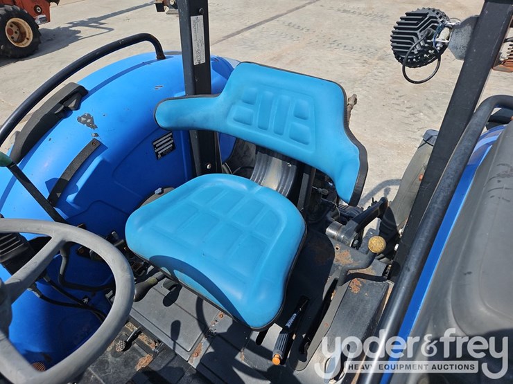 new-holland-tn75a-image-21