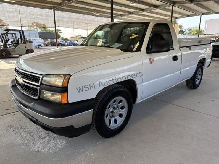 2006-chevrolet-silverado-1500-image-4