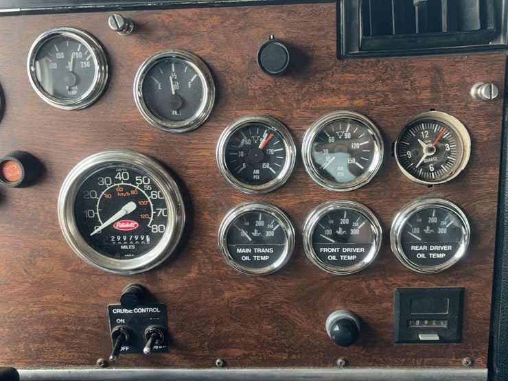1997-peterbilt-362-image-32