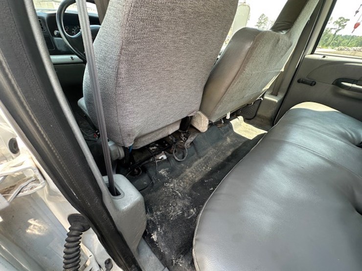 2009-ford-f650-image-48