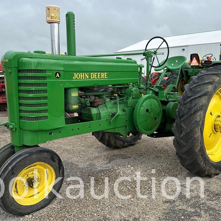 JOHN DEERE A