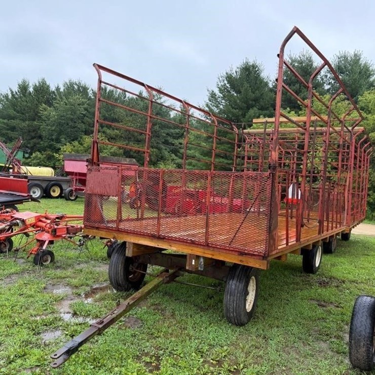 9x16' Hay Rack on Gear