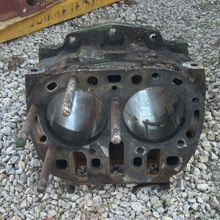 John Deere Model 70 Block