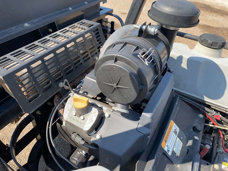 exmark-lazer-zero-turn-mower-image-16