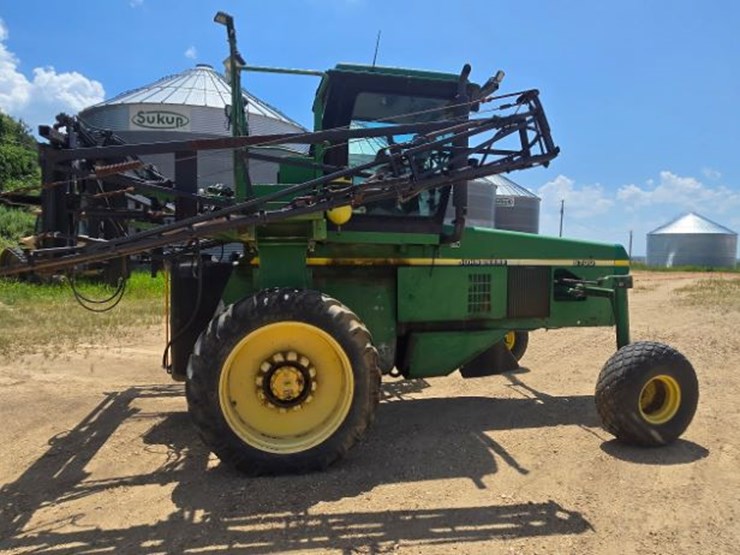 2005-john-deere-6700-image-8