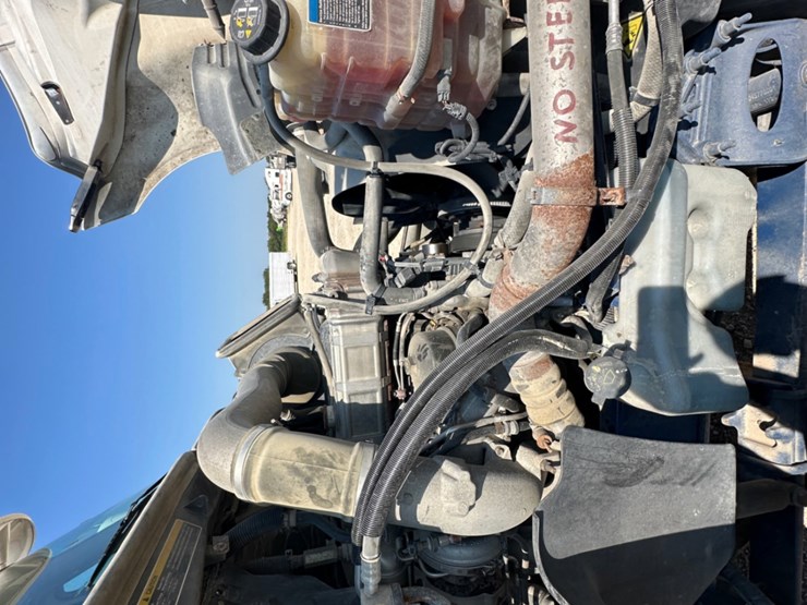 international-prostar-image-11