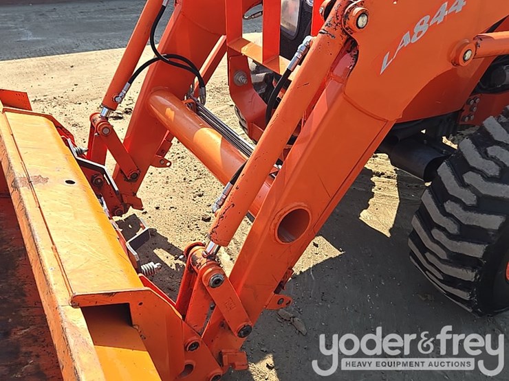 2017-kubota-mx5100-image-25