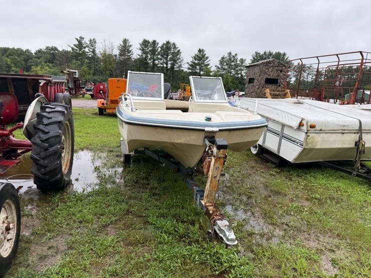 1972-glastron-v156-boat-with-trailer-image-2
