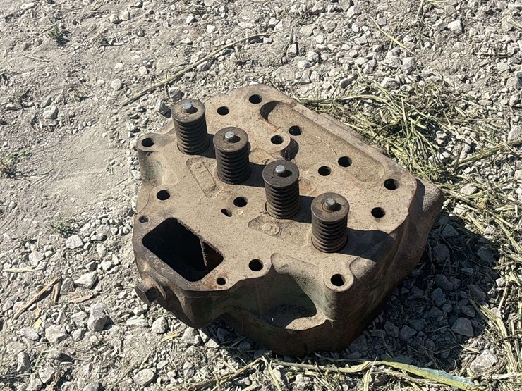john-deere-model-a-head-image-5