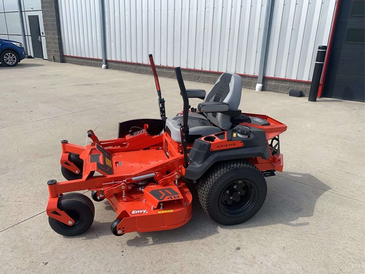 2023-ariens-91161-zero-turn-mower-image-1