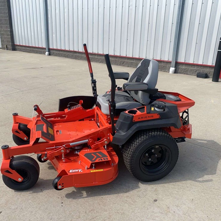2023 Ariens 91161 Zero-Turn Mower