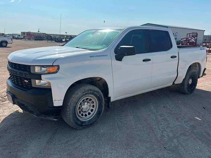2019-chevrolet-silverado-1500-image-1