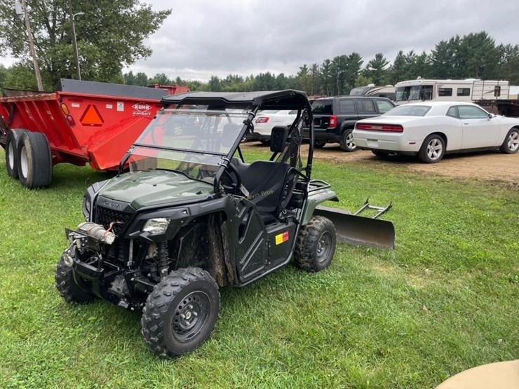 2019-honda-pioneer-500-utv-image-1