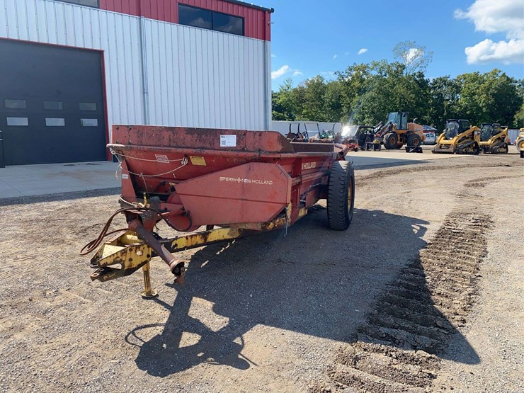 new-holland-519-image-2