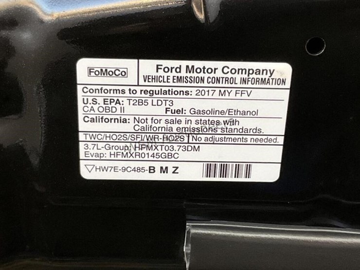 2017-ford-explorer-image-12
