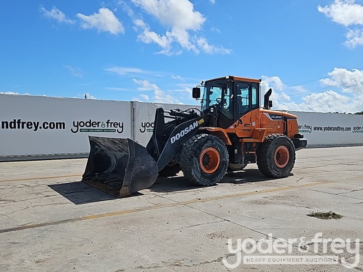 2019-doosan-dl250-5-image-2