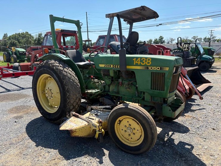 john-deere-1050-image-2