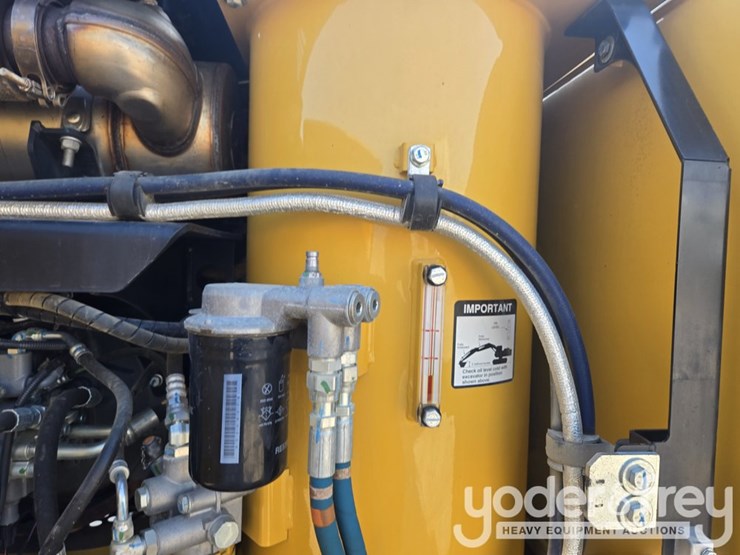 2022-deere-130g-image-61