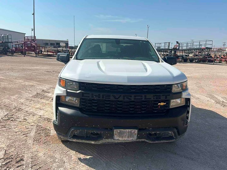 2019-chevrolet-silverado-1500-image-2