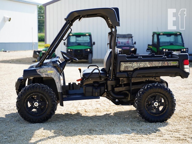 2017-john-deere-gator-xuv-825i-image-8
