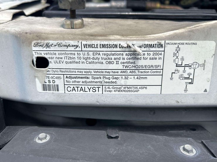 2004-ford-e350-image-9