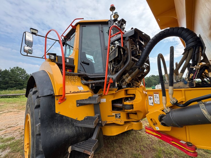 2021-volvo-a40g-image-9