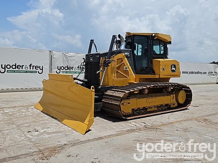 2022-deere-850l-lgp-image-1