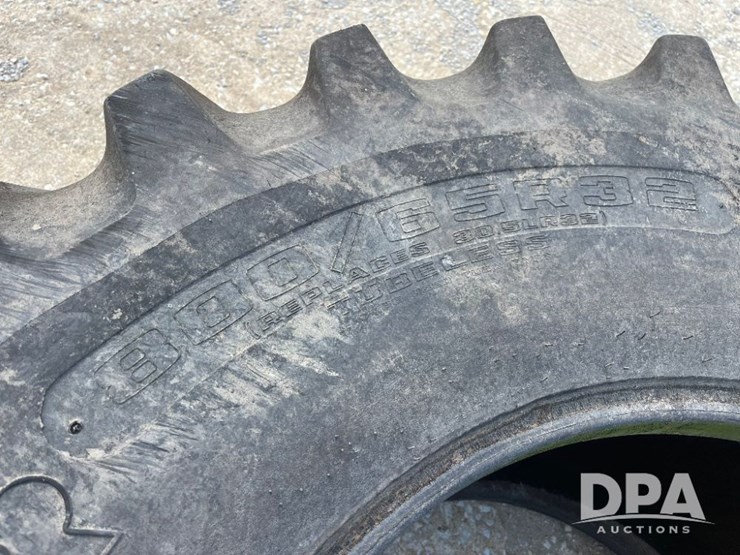 good-year-flotation-tire-(jn2726)-image-3