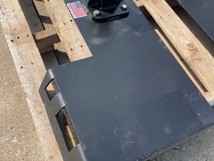 skidloader-receiver-hitch-plate-image-4