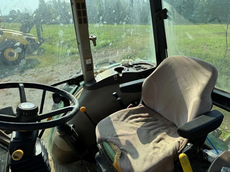 2011-john-deere-6115d-image-8