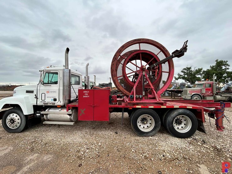 1999-mack-ch613-image-3