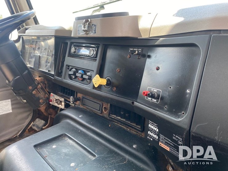 2003-ihc-8100-dry-tender-truck-(pz13790,-unit-25275)-image-10