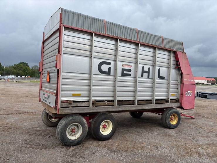 gehl-980-image-3