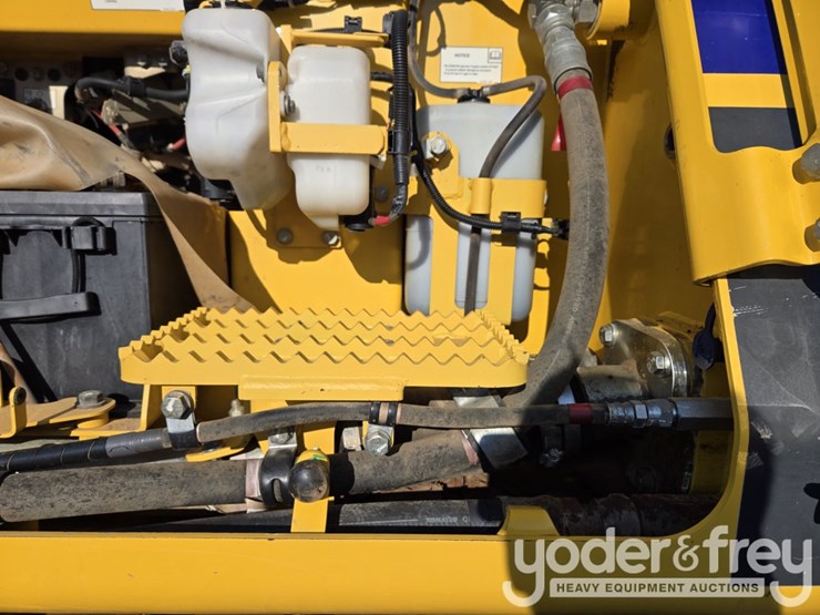 2023-komatsu-d61pxi-24-image-47