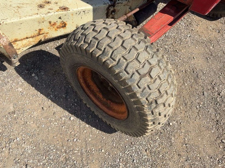 interntional-184-2wd-tractor-image-7