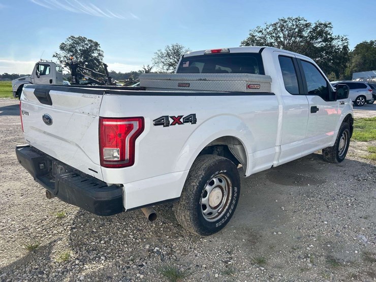 2016-ford-f150-image-3