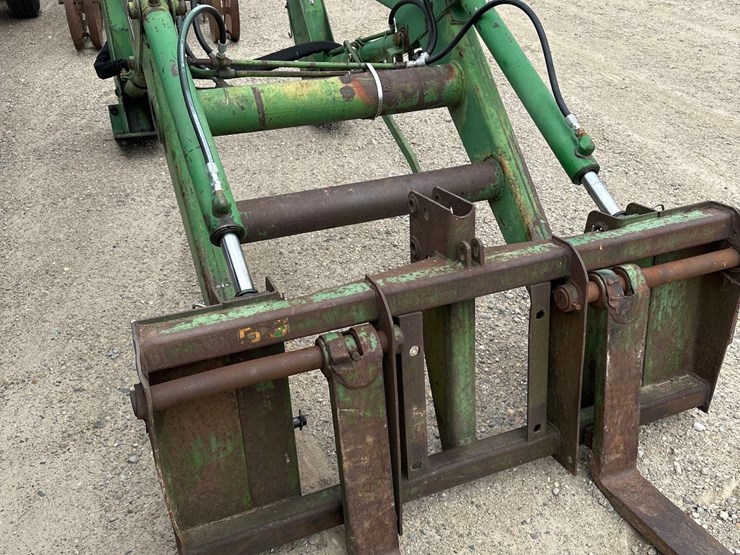 john-deere-158-image-6
