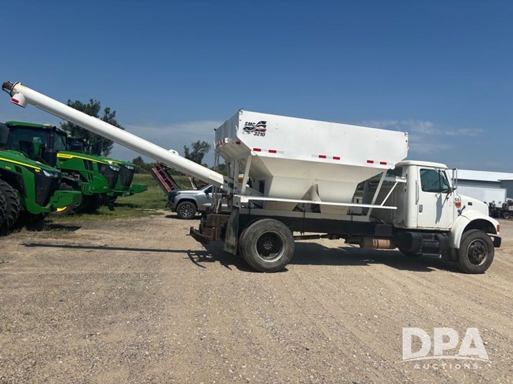 2000-ihc-4900-dry-tender-truck-(dr12098,-unit-25102)-image-5