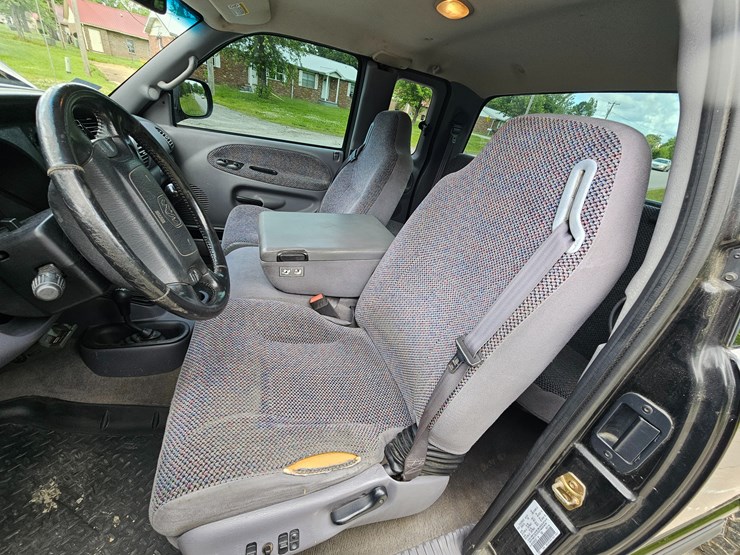#18968-•-2002-dodge-ram-2500-pickup-truck-image-17