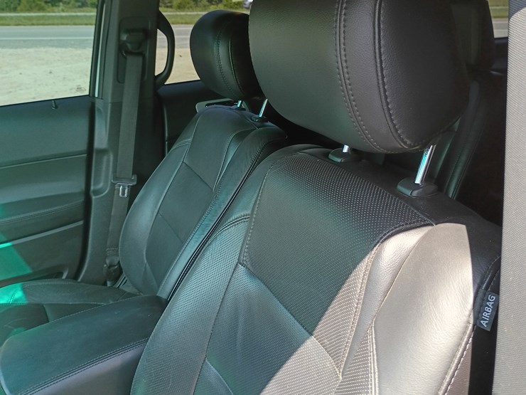 2013-ford-explorer-image-85