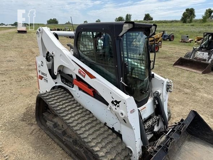 2019-bobcat-t770-image-79