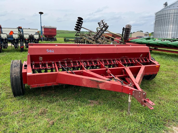 case-international-5300-soybean-special-drill-image-2